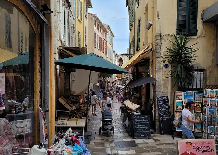 Souvenirs D'hier Appartement Hyères